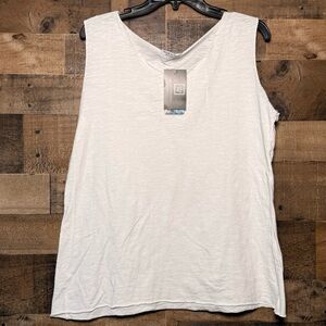 NEW NWT Catherine Lillywhite CLW White Women's Sleeveless Tee Shirt XL
